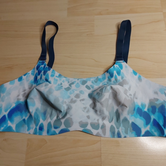 Knix Blue & White Pattern Bra - Picture 3 of 6